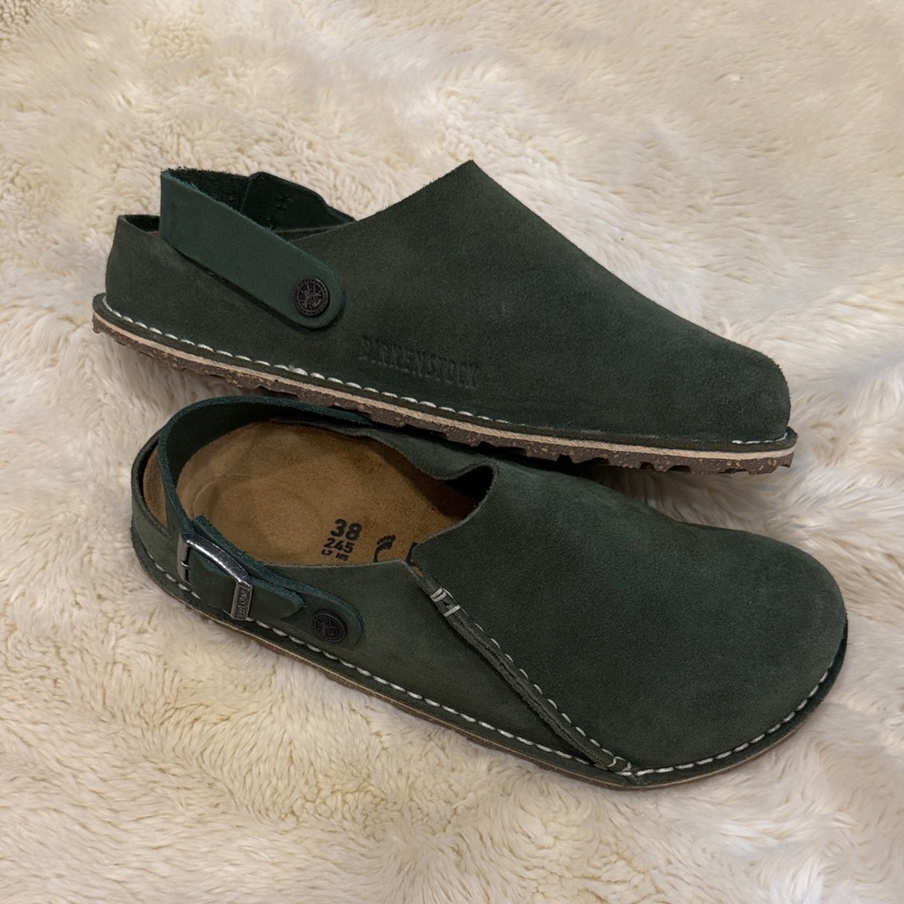 Brand New Birkenstock Women’s Forest Suede Clogs